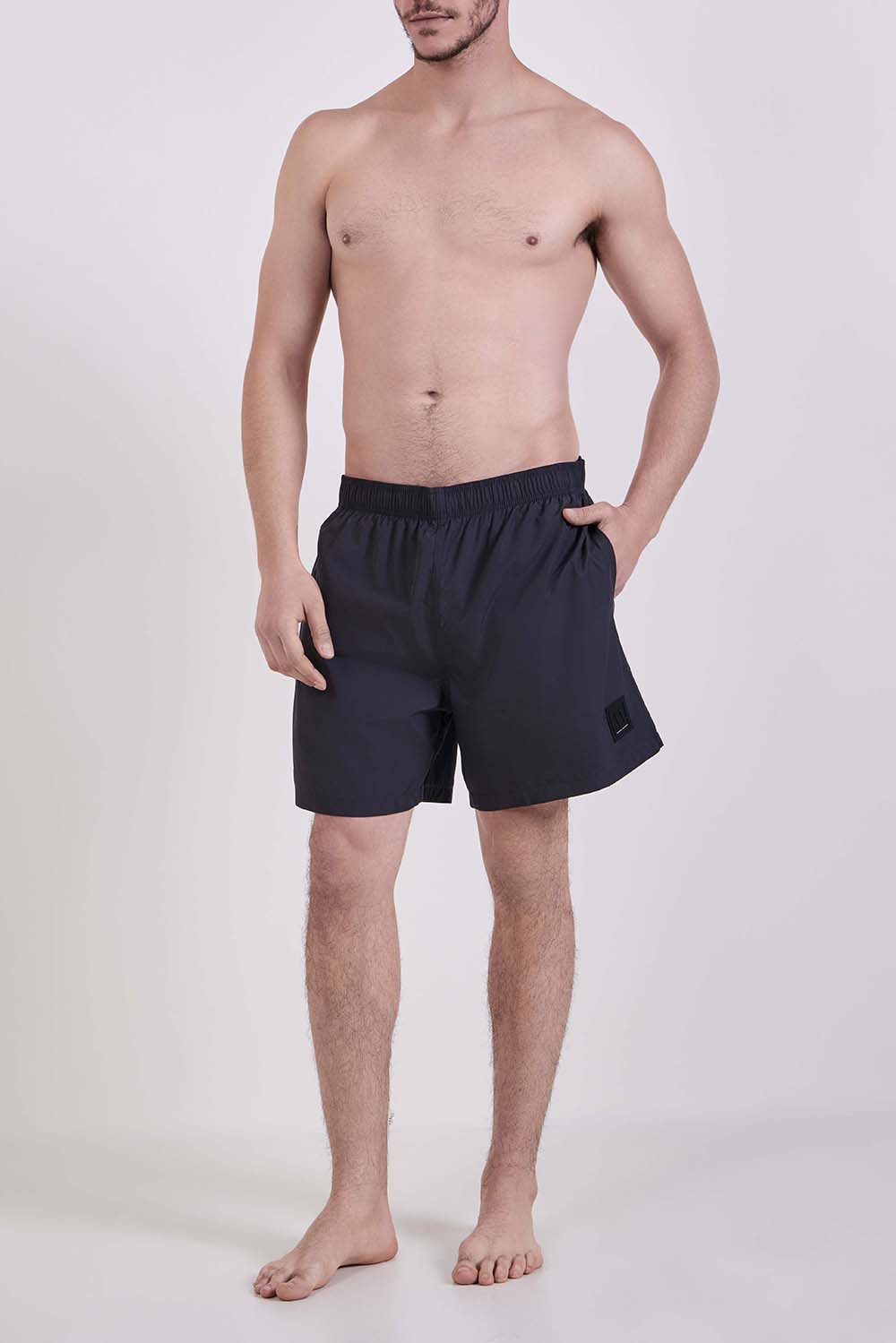 תמונת כל הלוק של מכנסי בגד ים